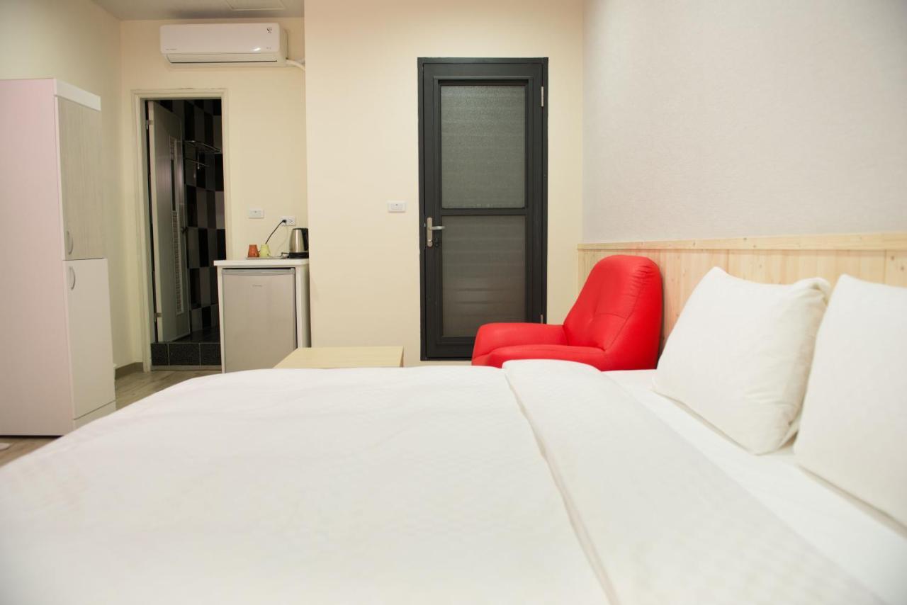 Apartmán Didi House無人化自助入住#附車位有限須預約 Tchaj-nan Exteriér fotografie