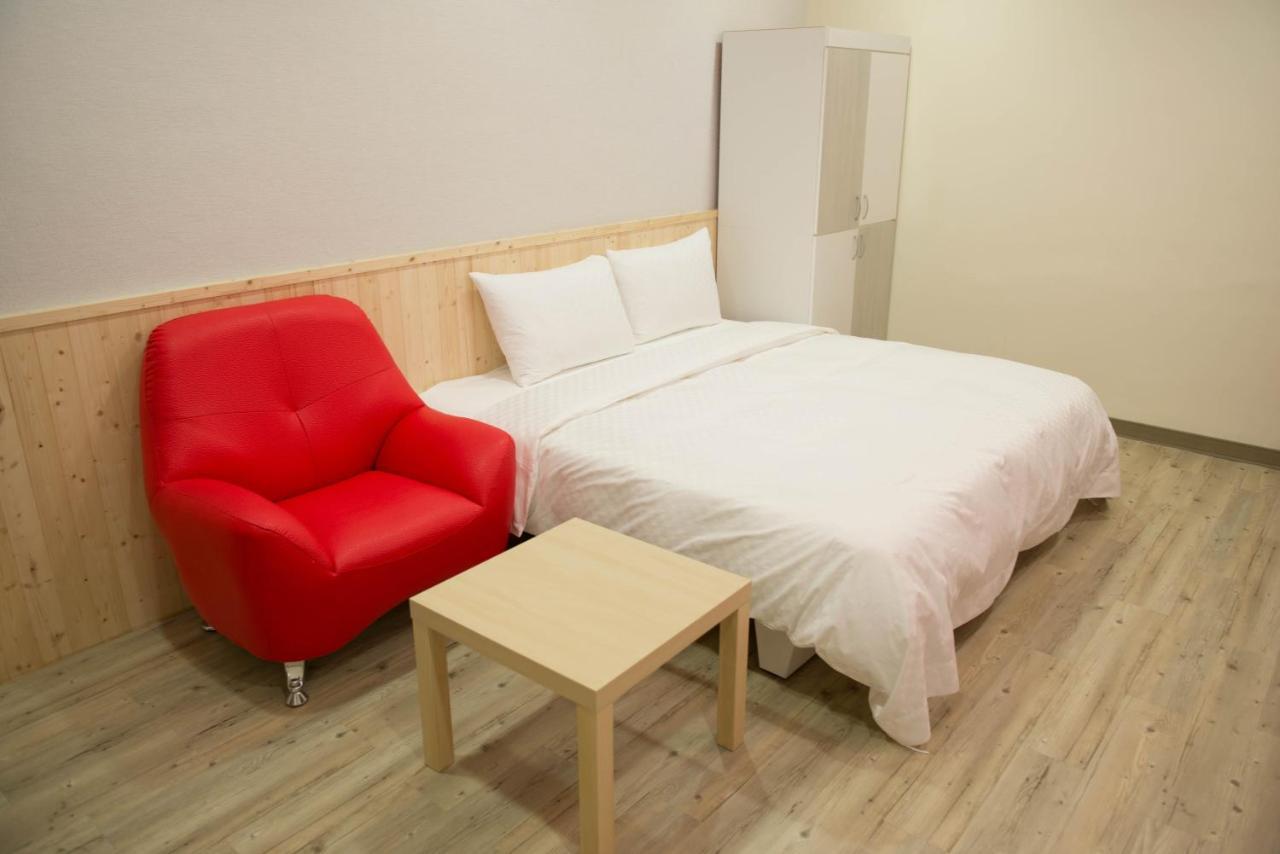 Apartmán Didi House無人化自助入住#附車位有限須預約 Tchaj-nan Exteriér fotografie